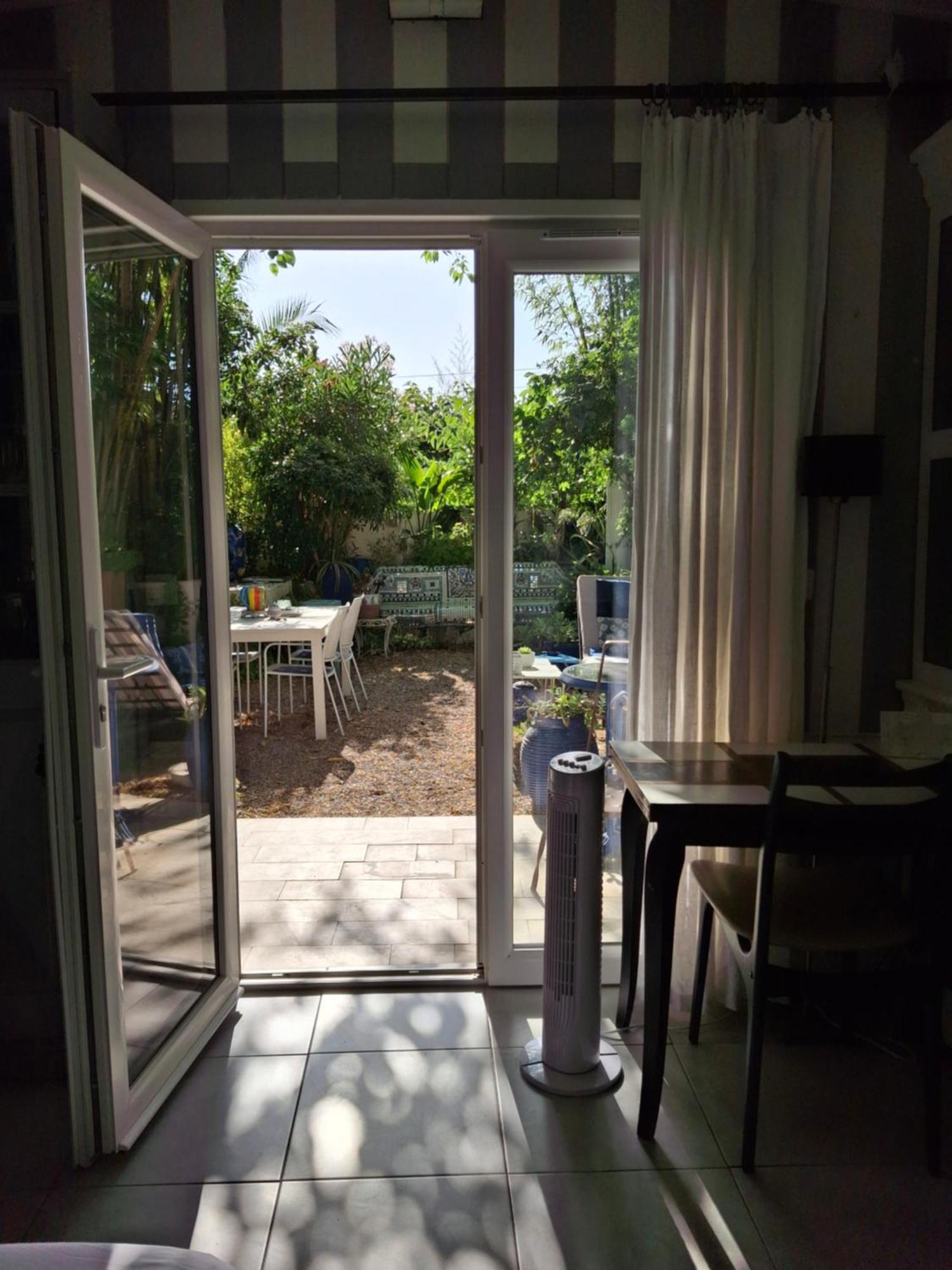 Holiday home Maison Et Terrasse Dans Le Jardin Du Chateau De Gaillard