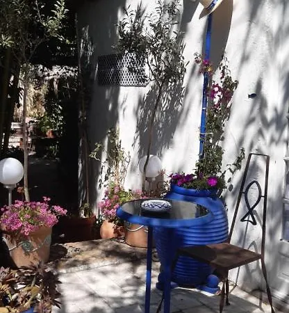 Maison Et Terrasse Dans Le Jardin Du Chateau De Gaillard Marseille Extérieur photo