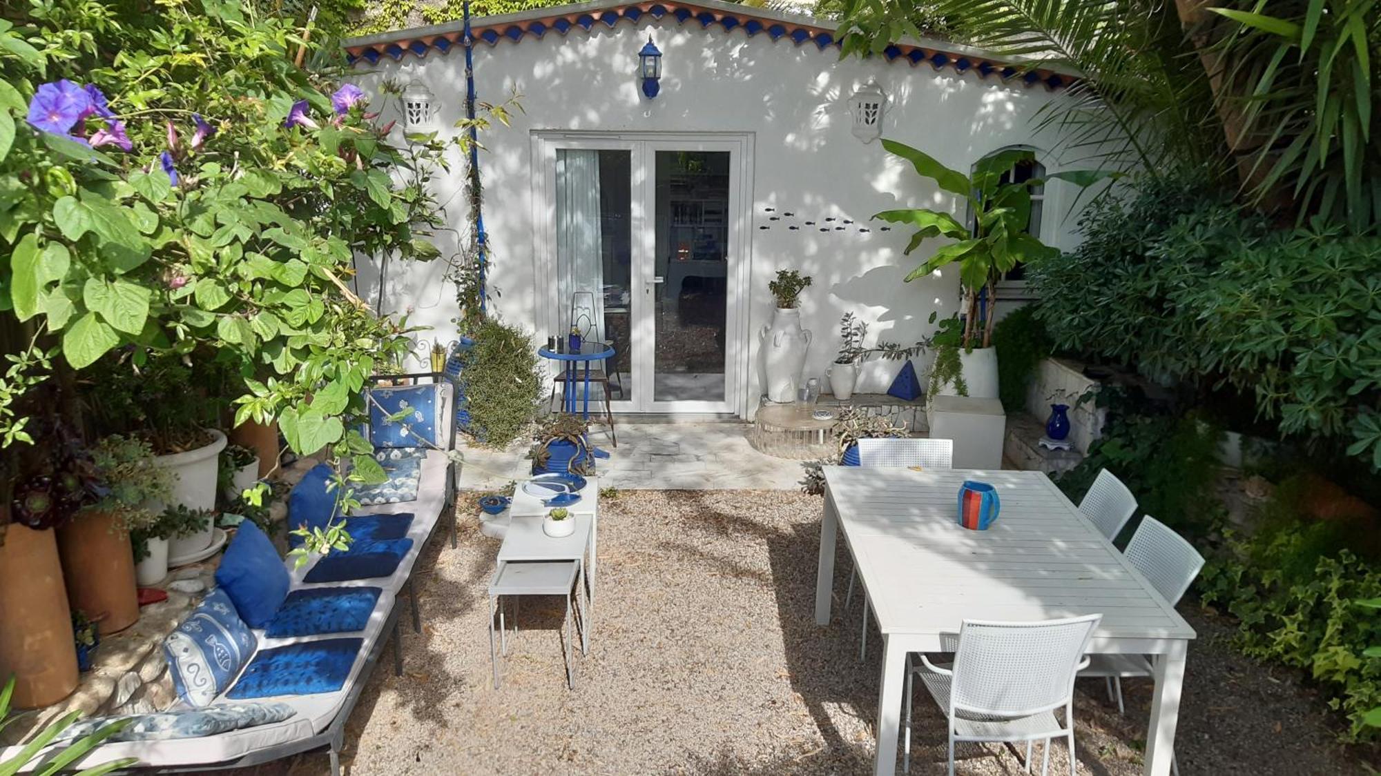 Ferienhaus Maison Et Terrasse Dans Le Jardin Du Chateau De Gaillard Marseilles
